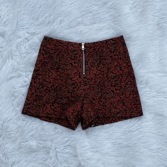 ZARA basics red and black floral shorts with zipper front - Picture 1 of 8